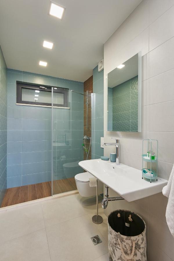 Tiffany Apartments ซัฟทัท ภายนอก รูปภาพ