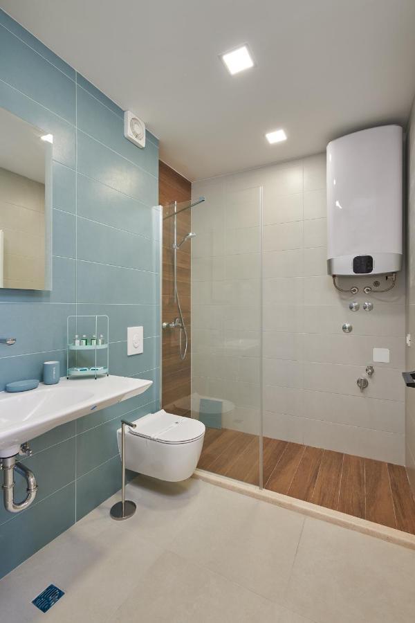 Tiffany Apartments ซัฟทัท ภายนอก รูปภาพ