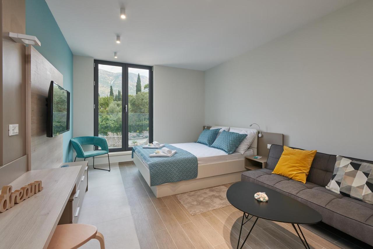 Tiffany Apartments ซัฟทัท ภายนอก รูปภาพ