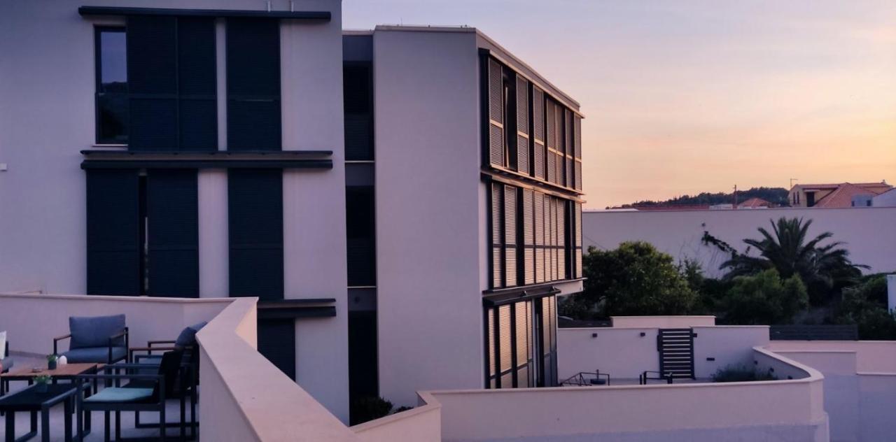 Tiffany Apartments ซัฟทัท ภายนอก รูปภาพ